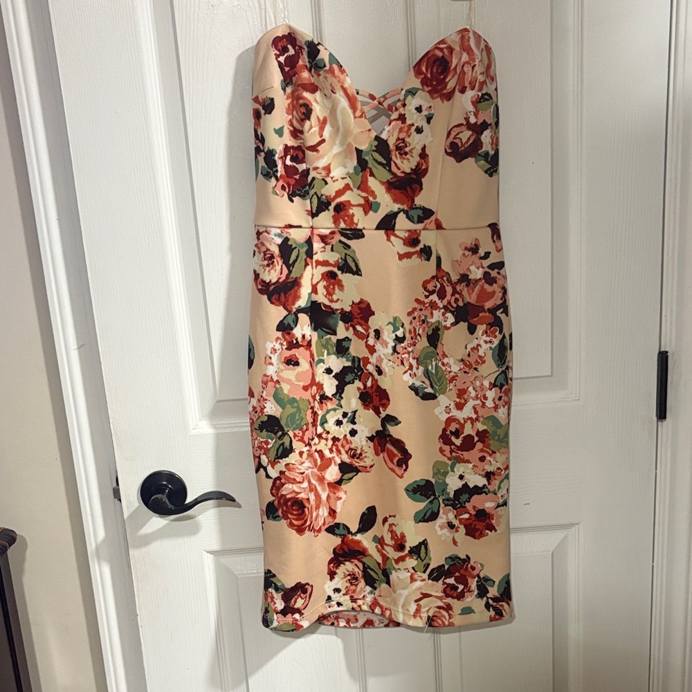 Charlotte Russe Strapless Floral Sheath Dress in Cream, Rose, Green